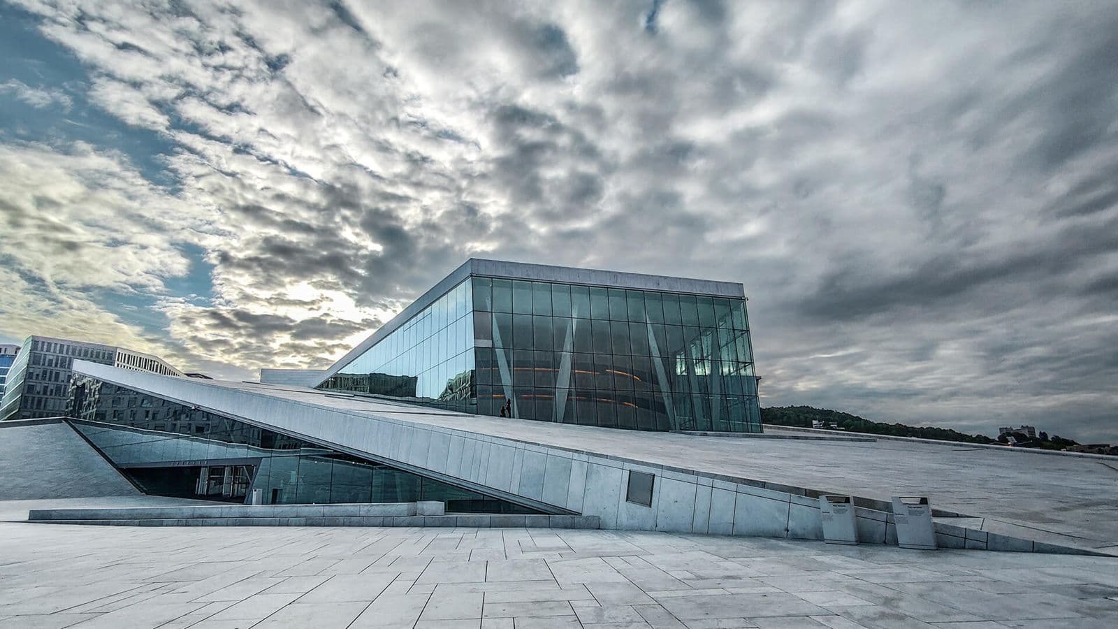 Operahuset i Bjørvika på dagtid